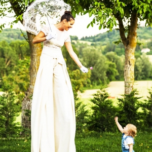 Trampoliere accoglienza bimbi matrimonio con trampoliere